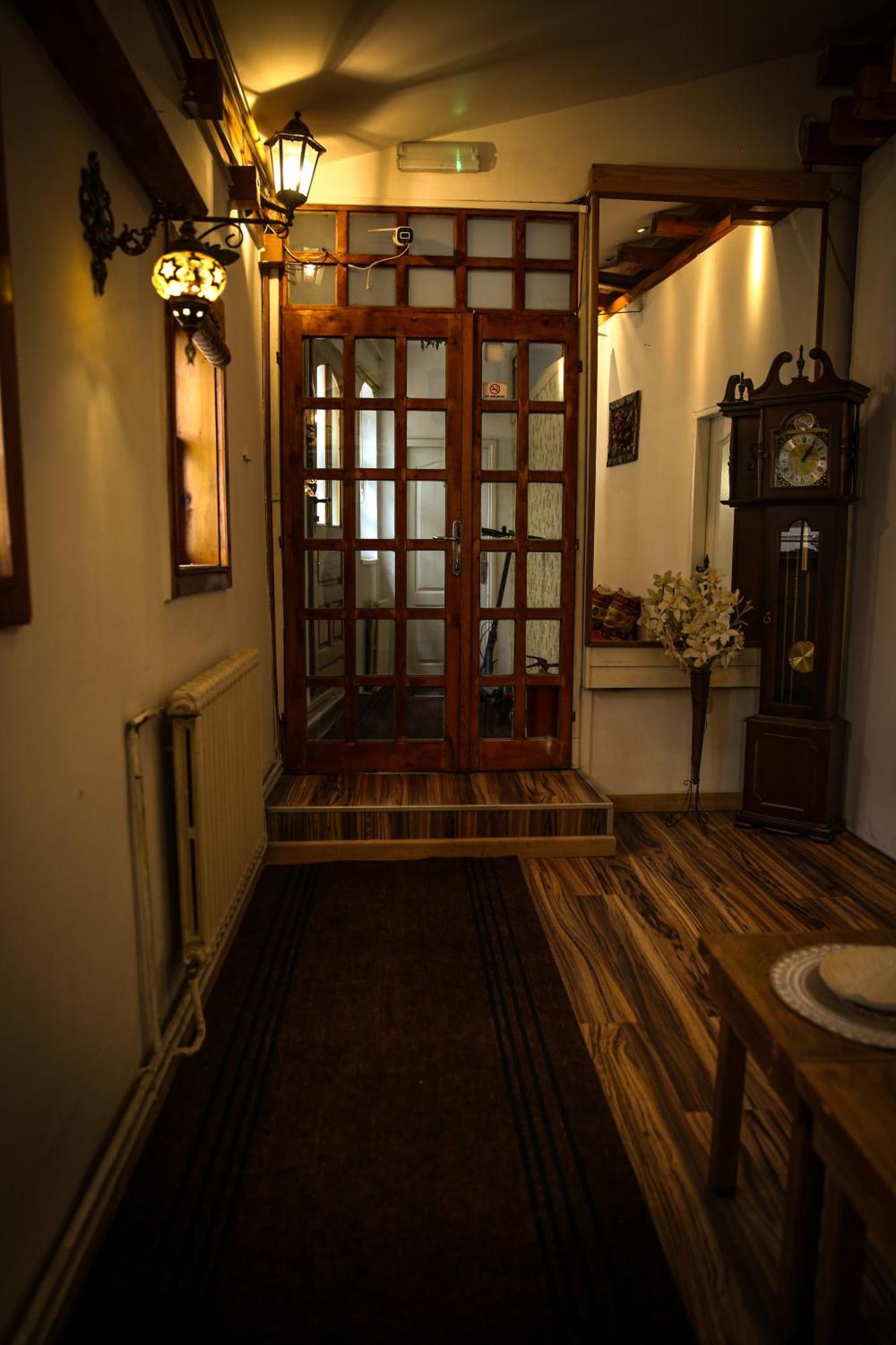 Guesthouse Nia Deluxe Sarajewo Zewnętrze zdjęcie
